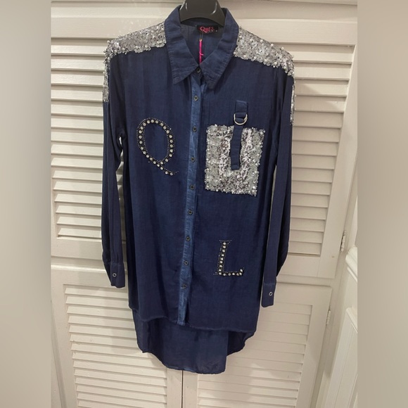 Modesty Clothing. Jeans. Button down Shirt - Picture 4 of 4